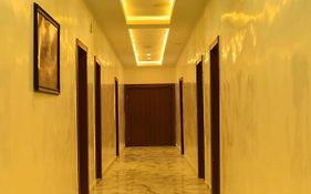 Ricky Hotels  3*